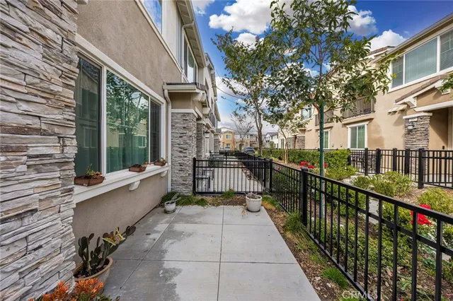 $510,000 | 16502 Casa Grande Avenue, Unit 235, Fontana, CA 92336