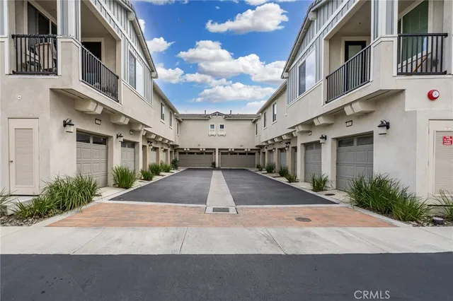 $510,000 | 16502 Casa Grande Avenue, Unit 235, Fontana, CA 92336