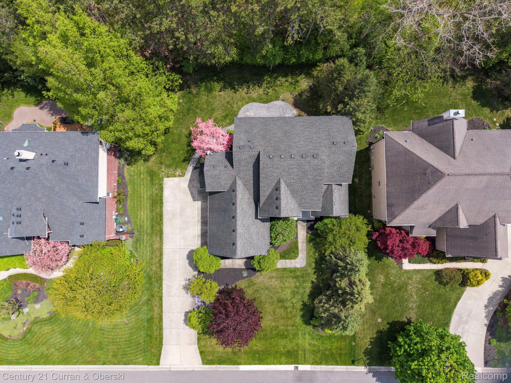 27852 Larson Lane Farmington, MI 48331 - Photo 63 of 75 69-web-or-mls-DJI_20260509124323_0437_D.jpg