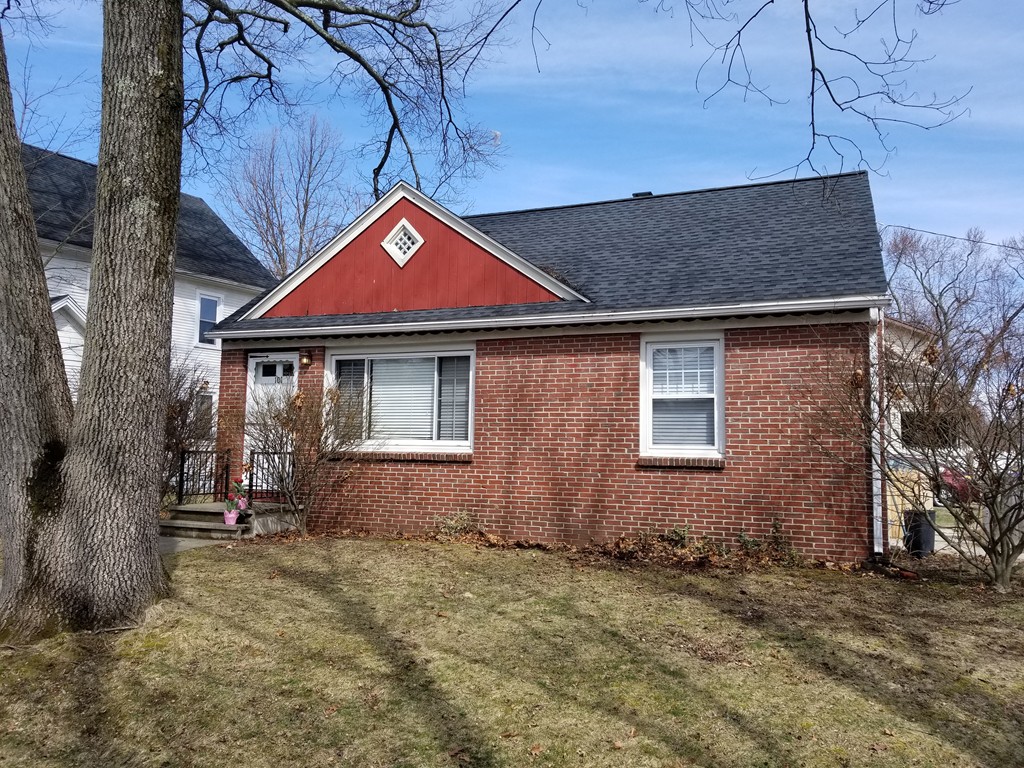 101 Eleanor Road Springfield, MA 01108 - Photo 2 of 18