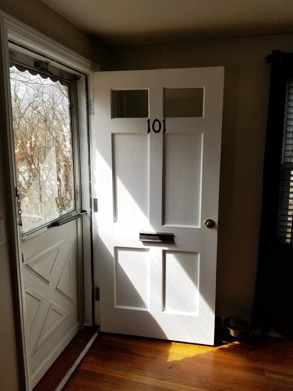 101 Eleanor Road Springfield, MA 01108 - Photo 3 of 18