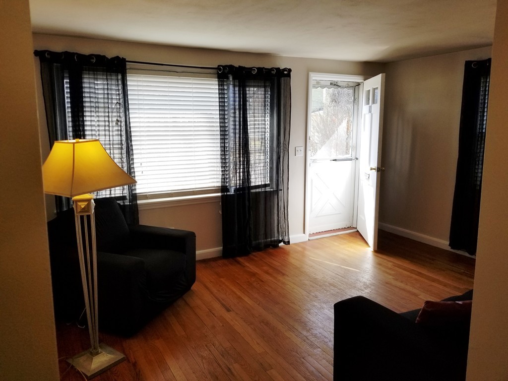 101 Eleanor Road Springfield, MA 01108 - Photo 4 of 18
