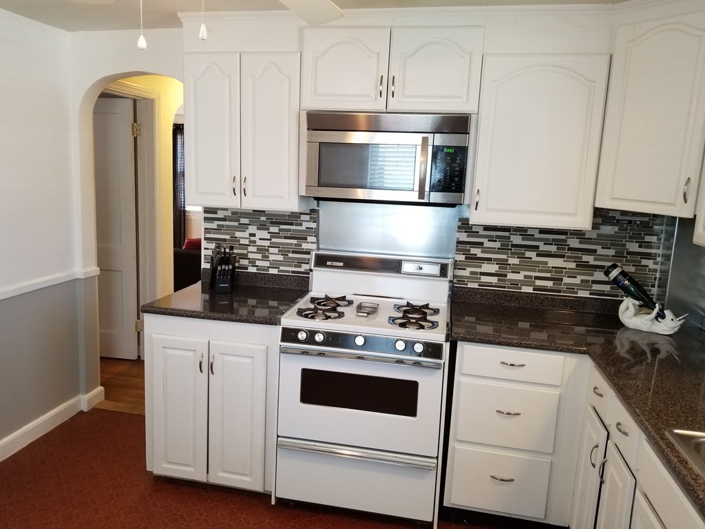 101 Eleanor Road Springfield, MA 01108 - Photo 8 of 18