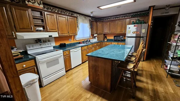 $178,000 | 186 Fire Station Drive, Coeburn, VA 24230