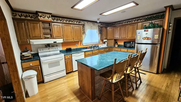 $178,000 | 186 Fire Station Drive, Coeburn, VA 24230