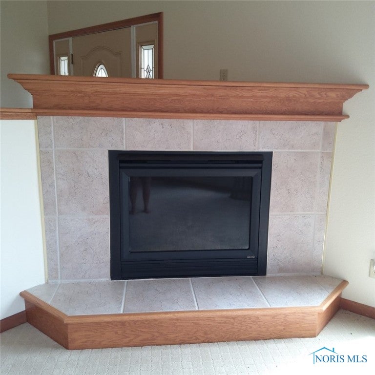 17086 Harris Road Defiance, OH 43512 - Photo 13 of 41 Living Room 1st Floor, Gas Fireplace