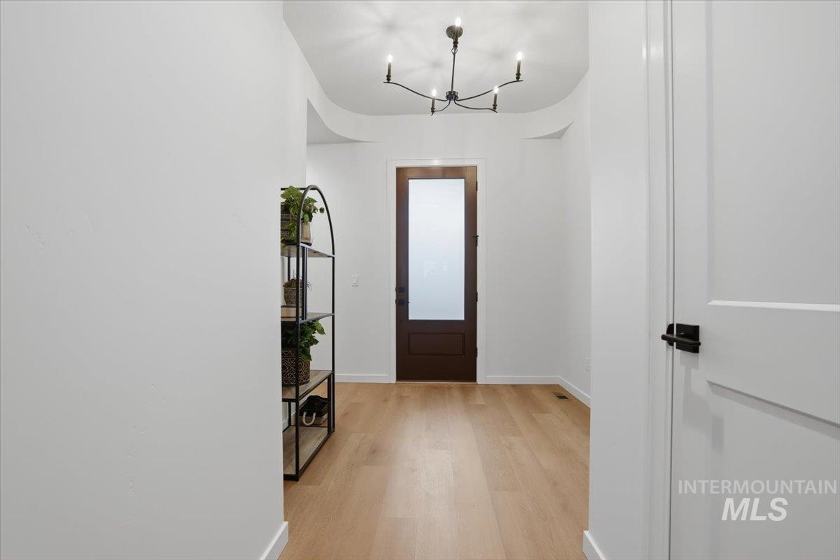 1716 Kayak Road Emmett, ID 83617 - Photo 2 of 33