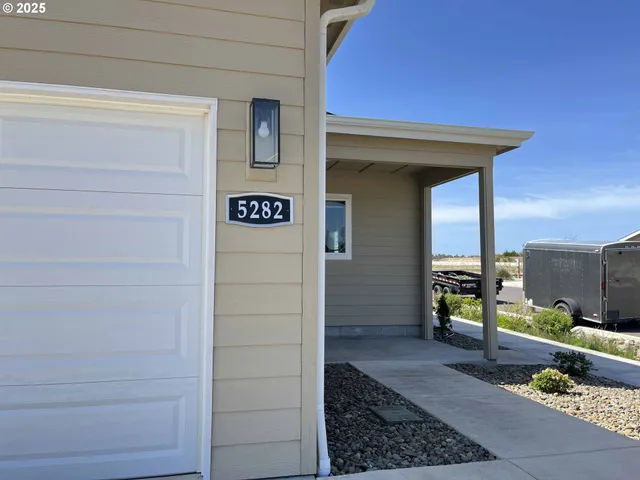 a view of outdoor space