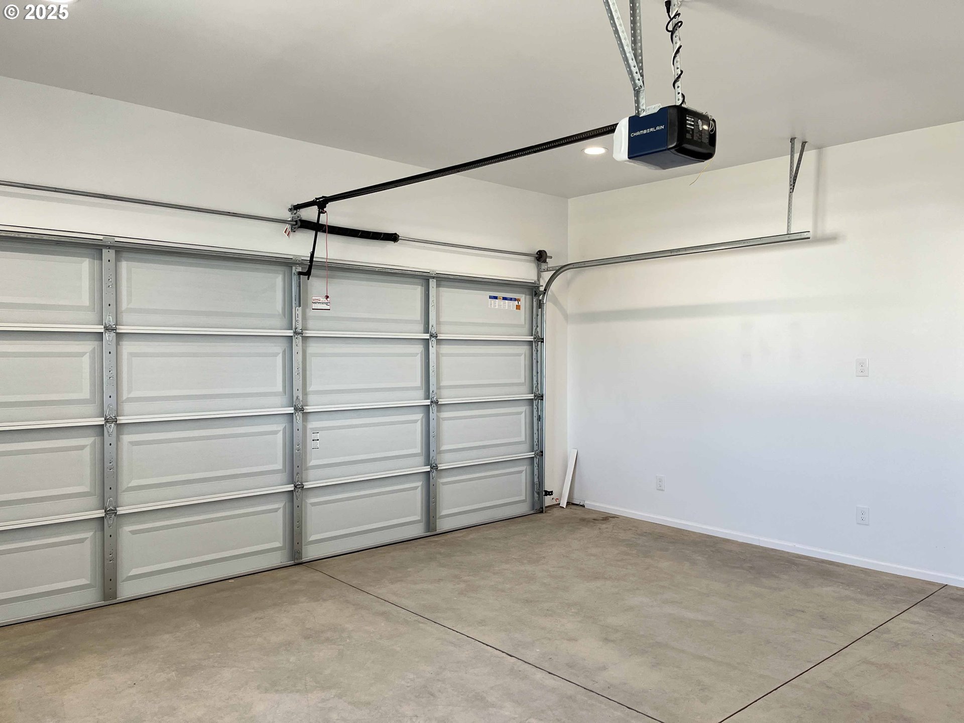 5282 Nopal Street Florence, OR 97439 - Photo 40 of 42 a view of a room with an empty space