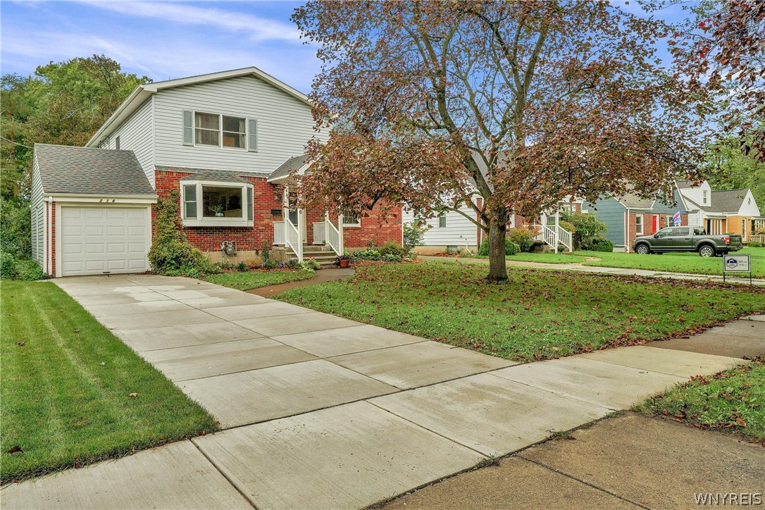 216 Ivyhurst Road Amherst, NY 14226 - Photo 1 of 1 Great house on desirable street in sought after Sn
