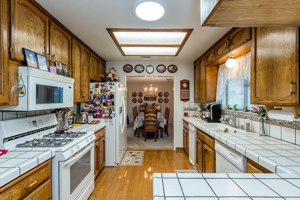 47530 Modoc Road Coarsegold, CA 93614 - Photo 17 of 44 Gallery Image 17