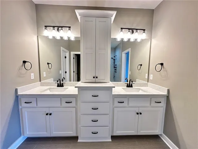 $535,000 | 11804 East 231st Street, Peculiar, MO 64078