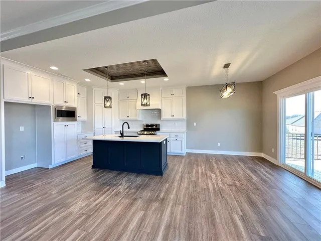 $535,000 | 11804 East 231st Street, Peculiar, MO 64078