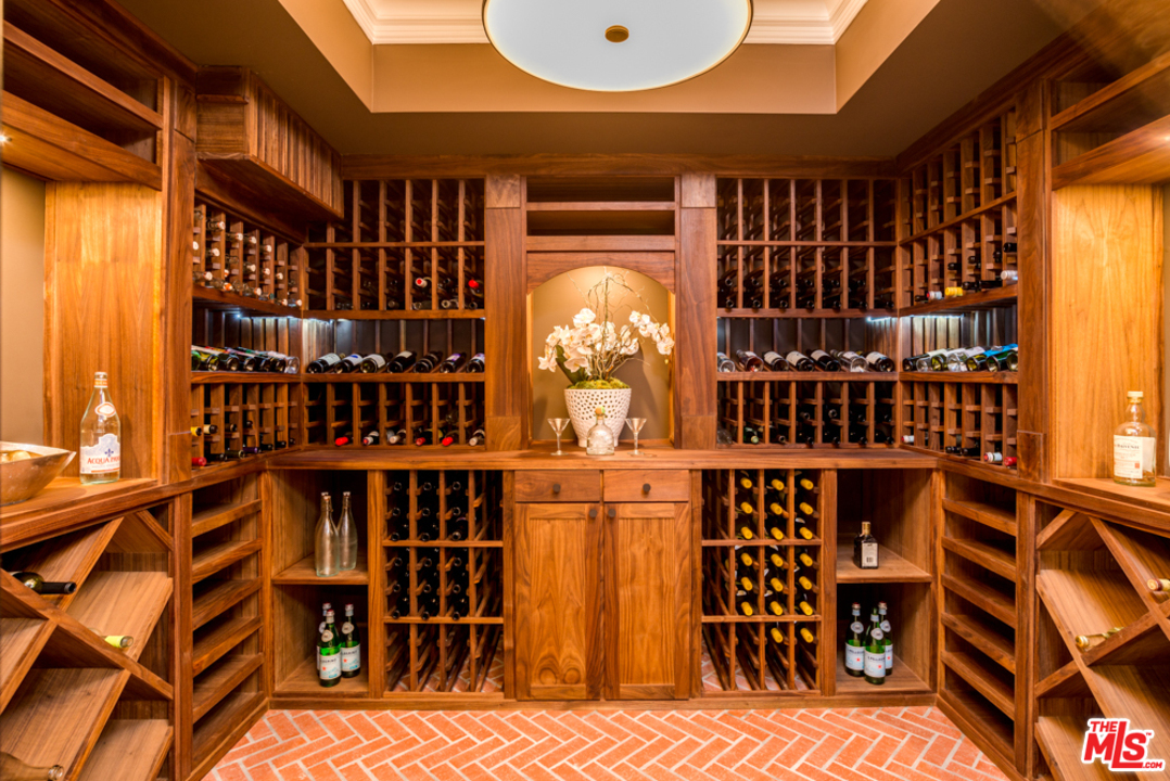 1102 Galloway Street Pacific Palisades, CA 90272 - Photo 13 of 23