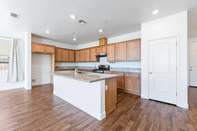 $497,955 | 895 East Curtis Avenue, Fowler, CA 93625