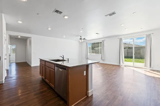 $497,955 | 895 East Curtis Avenue, Fowler, CA 93625