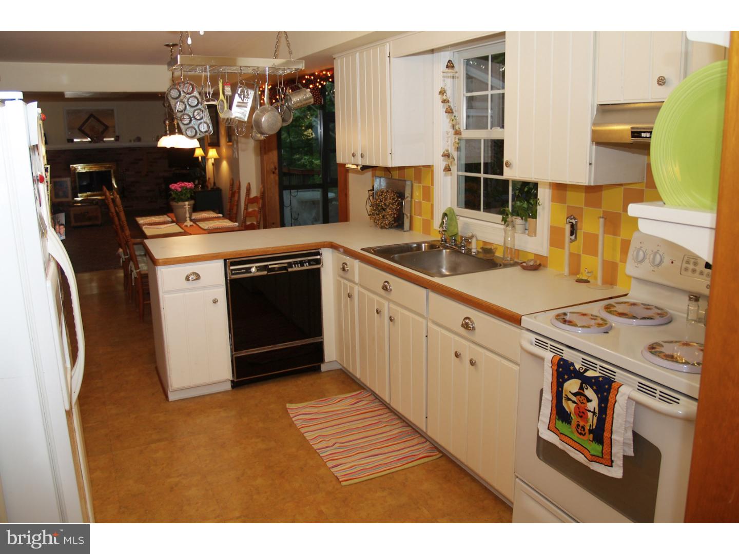 723 Blue School Road Perkasie, PA 18944 - Photo 4 of 18 Gallery Image 4