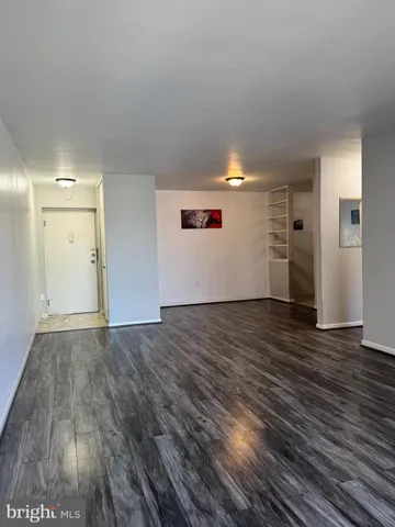 $1,190 | 130 Slade Avenue, Unit 302, Pikesville, MD 21208