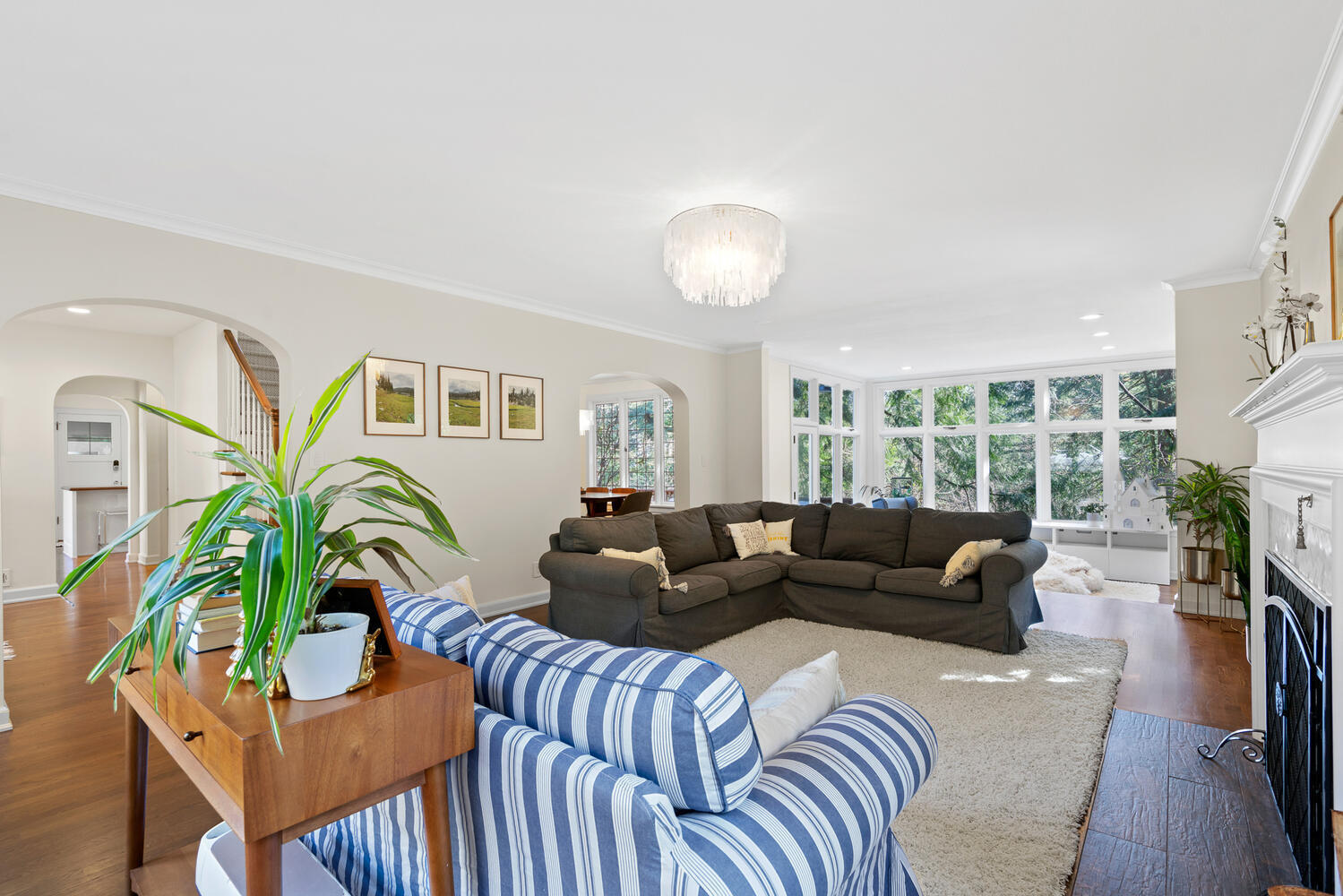 1880 Southwest Edgewood Road Portland, OR 97201 - Photo 4 of 31 04