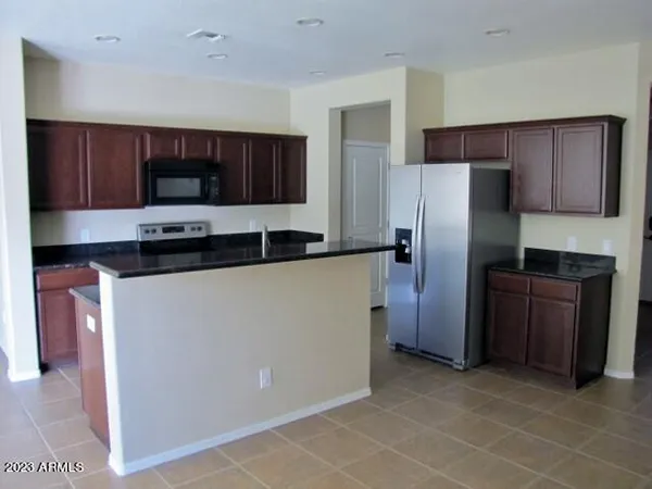 $1,900 | 5522 Canteria Court, Sierra Vista, AZ 85635