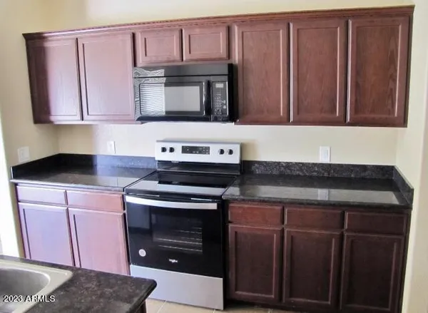 $1,900 | 5522 Canteria Court, Sierra Vista, AZ 85635