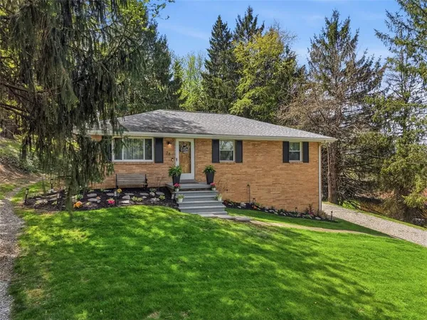 $274,900 | 28 Guinn Drive, Washington, PA 15301