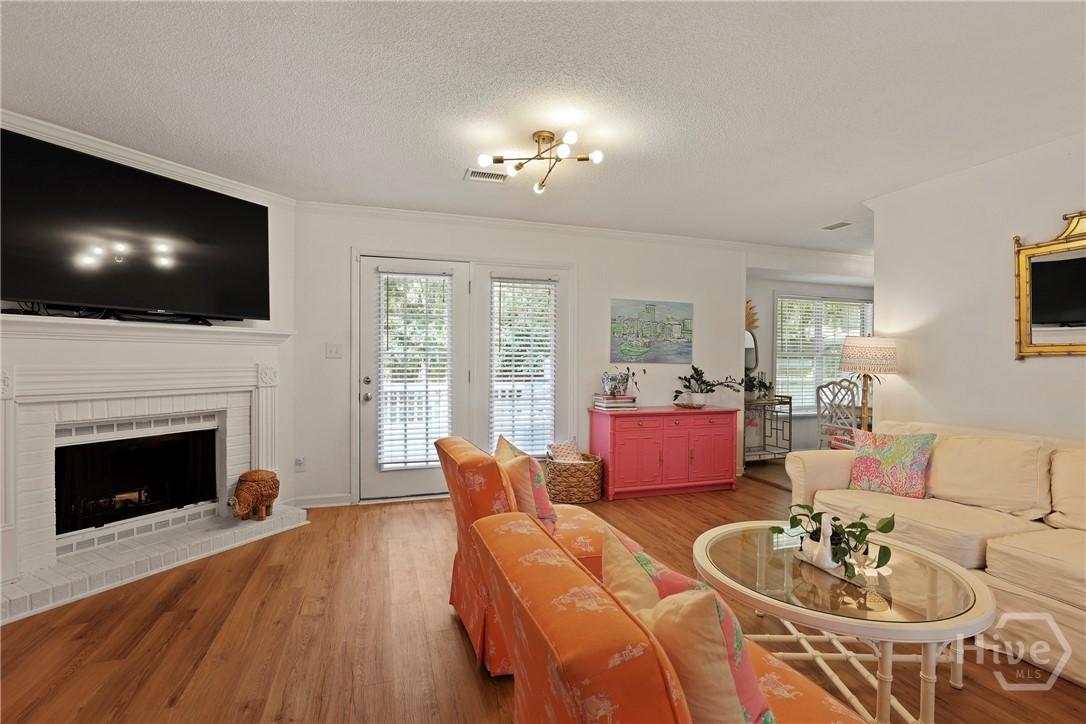 5109 La Roche Avenue Savannah, GA 31404 - Photo 7 of 31