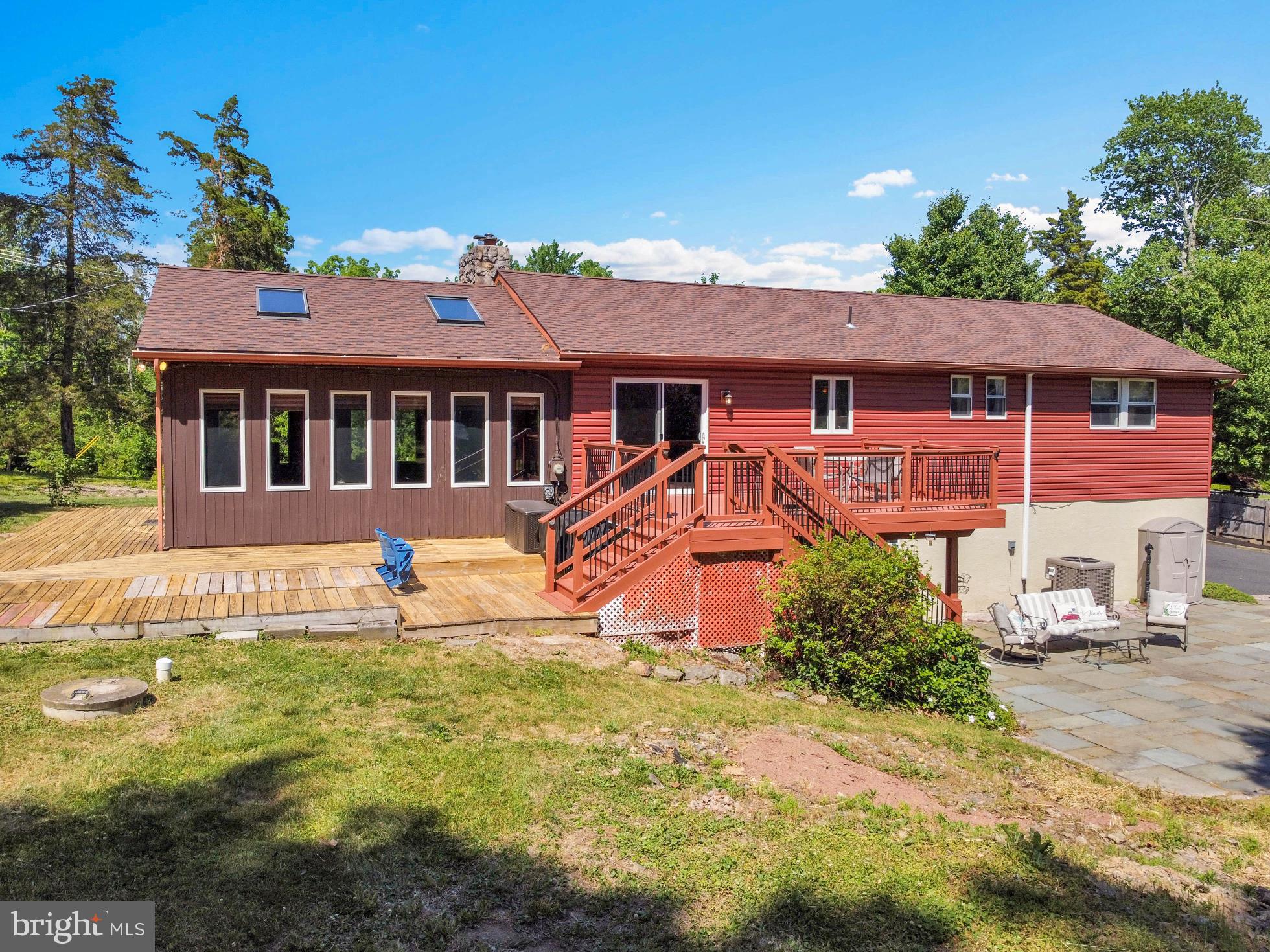 2394 Hill Road Perkiomenville, PA 18074 - Photo 6 of 44