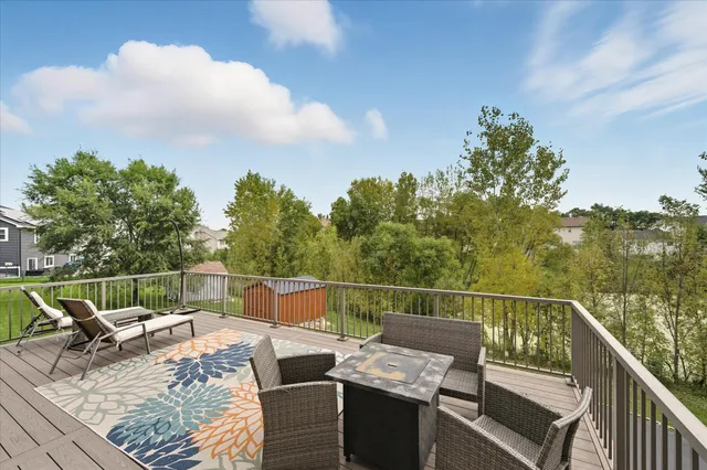 $525,000 | 5882 Deer Street, Monticello, MN 55362