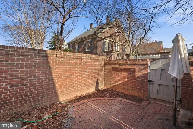 $3,100 | 657 South Columbus Street, Alexandria, VA 22314