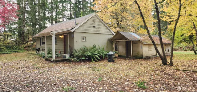 $845,000 | 3225 Cooper Point Road Northwest, Olympia, WA 98502