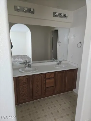 $2,000 | Undisclosed Address, Las Vegas, NV 89178