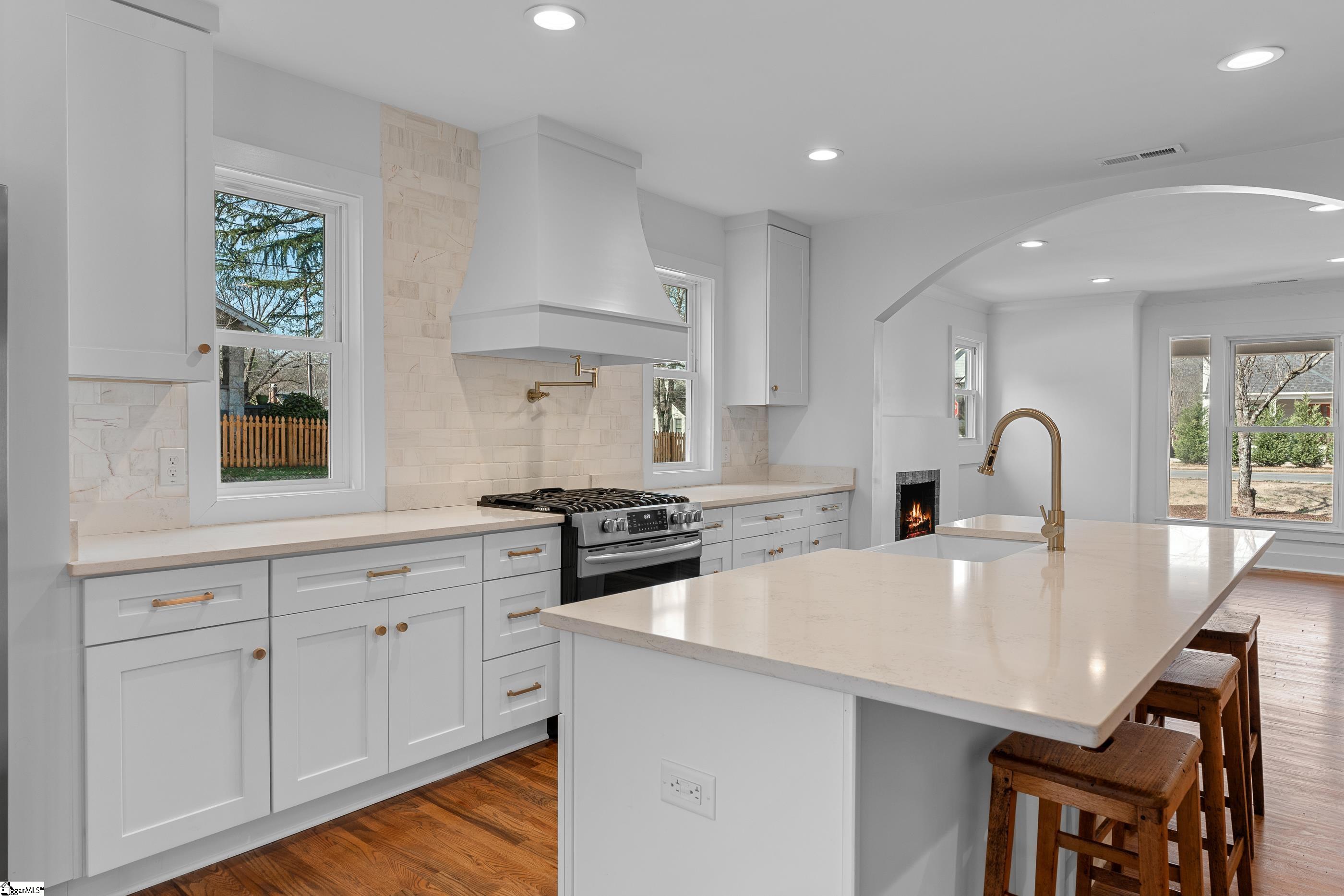 200 East Faris Road Greenville, SC 29605 - Photo 13 of 36 Gallery Image 13