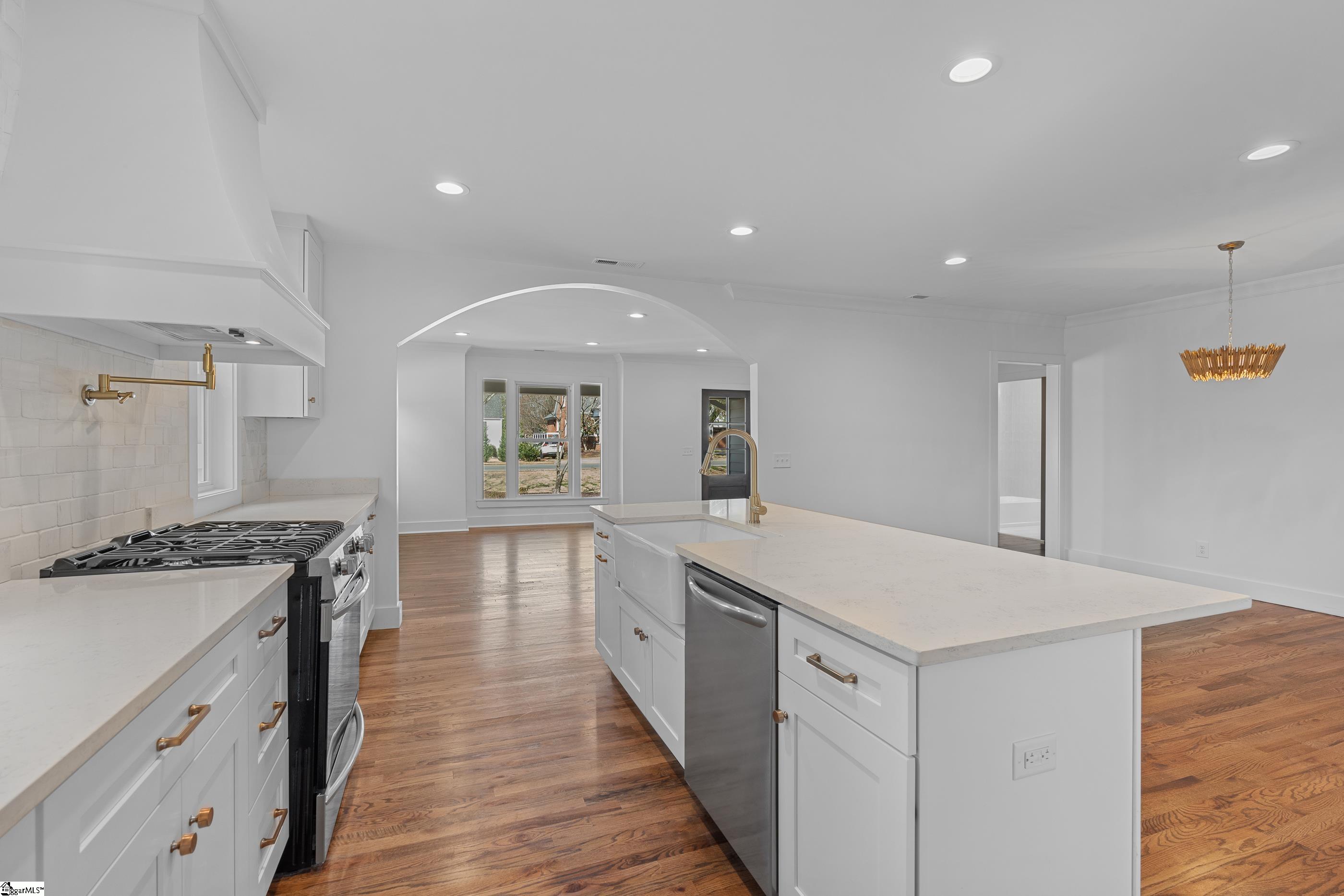 200 East Faris Road Greenville, SC 29605 - Photo 14 of 36 Gallery Image 14