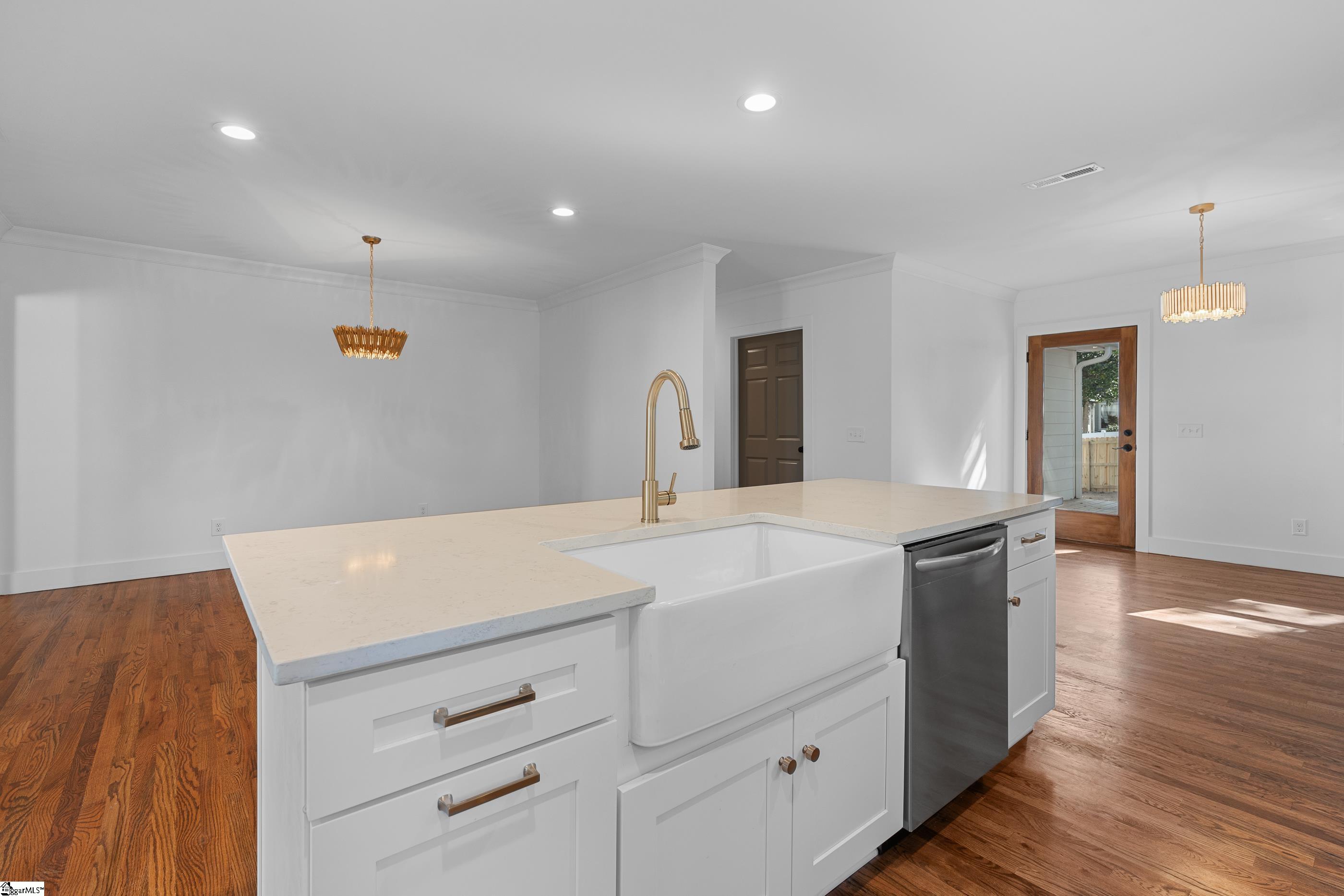 200 East Faris Road Greenville, SC 29605 - Photo 15 of 36 Gallery Image 15