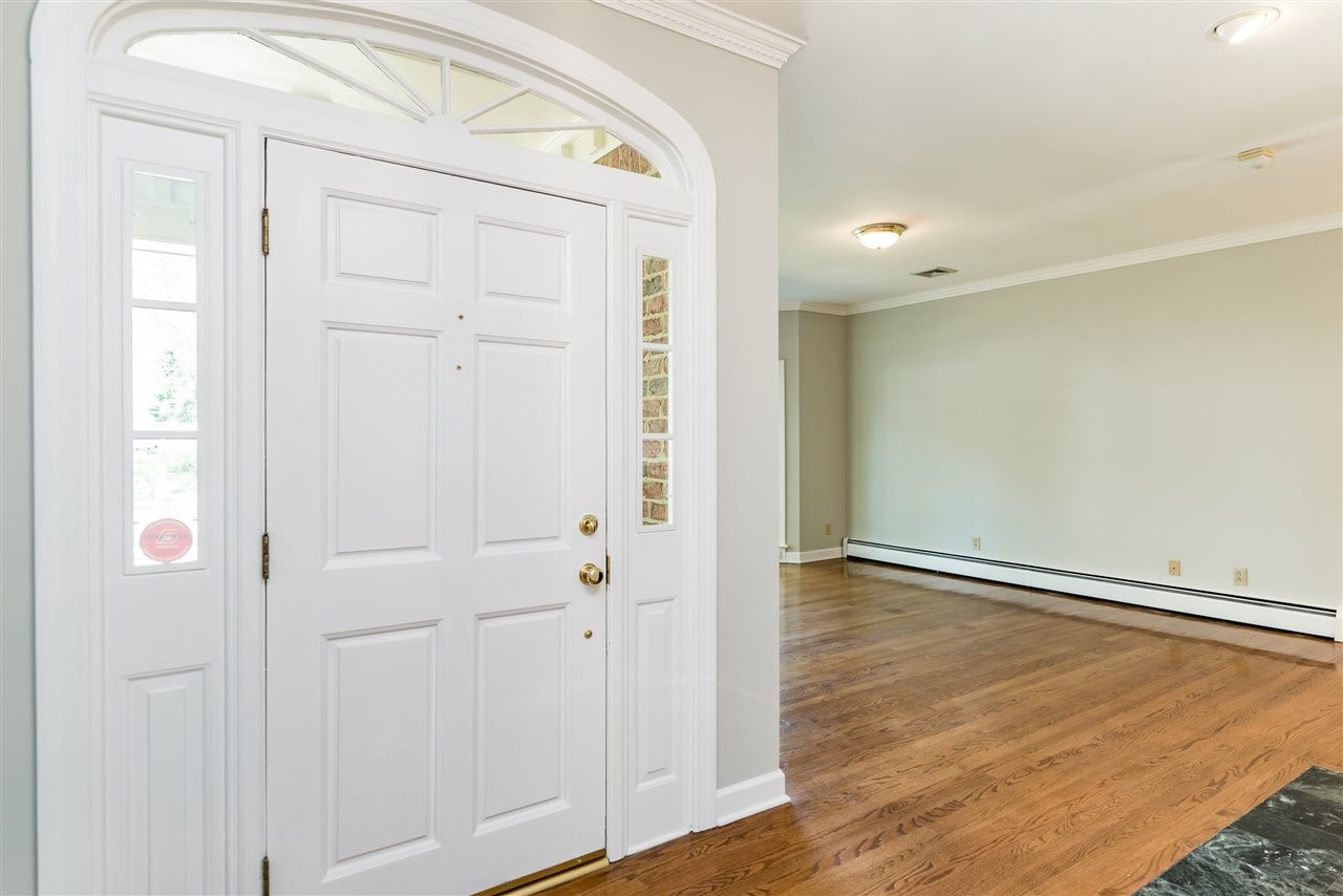 3261 Anderson Drive Raleigh, NC 27609 - Photo 11 of 25 Foyer