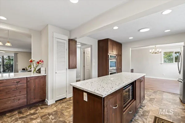 $1,800,000 | 11545 Kuna Road, Kuna, ID 83634