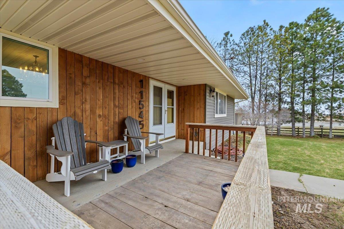 11545 Kuna Road Kuna, ID 83634 - Photo 5 of 50 View of deck