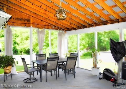 9313 Morrish Road Swartz Creek, MI 48473 - Photo 6 of 10 Morrish Rd Outdoor.jpg