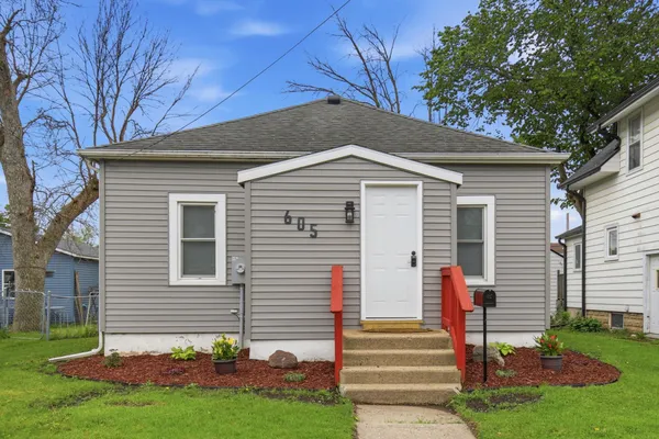 $169,000 | 605 9th Avenue Southwest, Austin, MN 55912