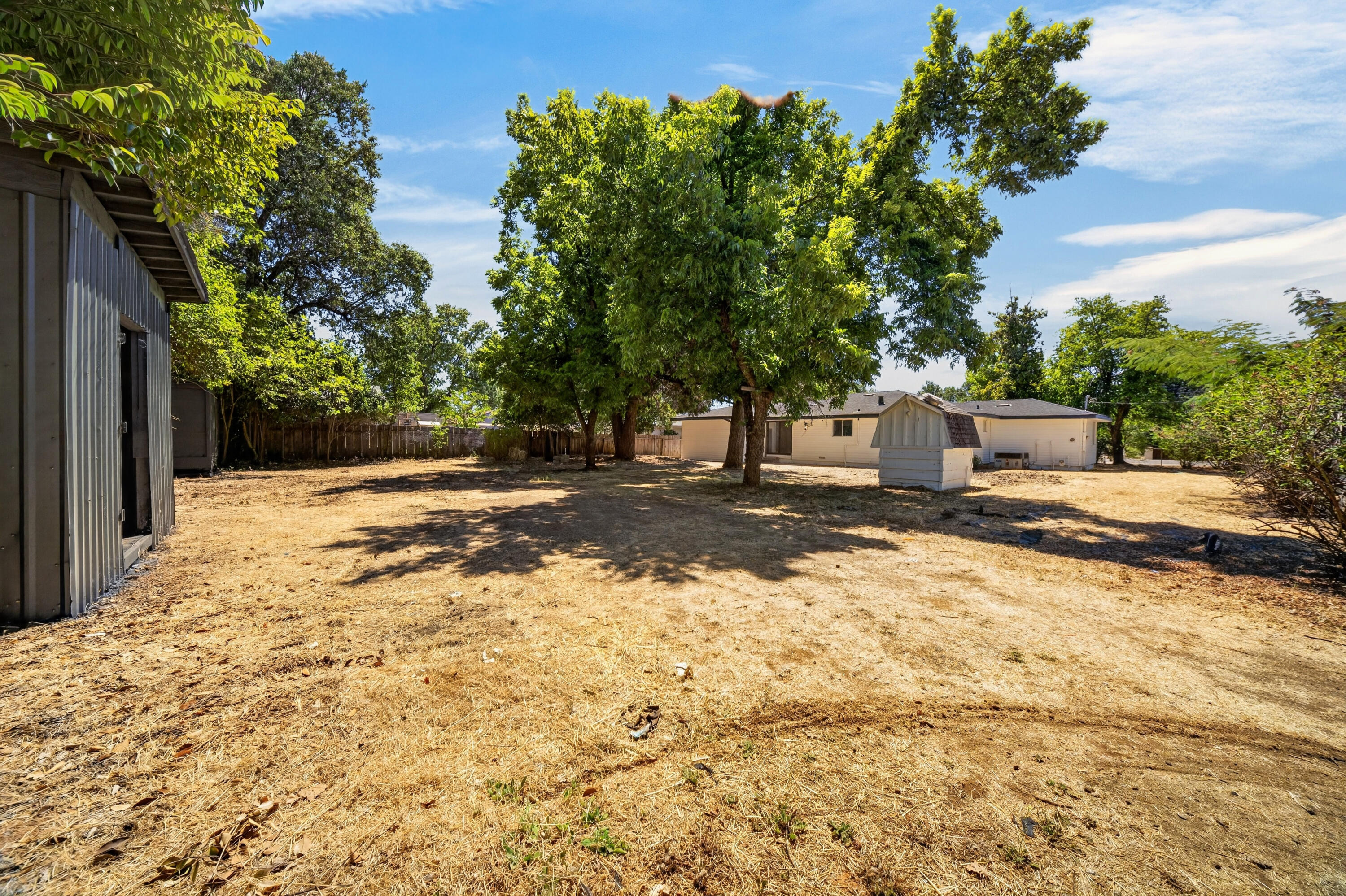 6851 Airport Road Redding, CA 96002 - Photo 26 of 26 Backyard
