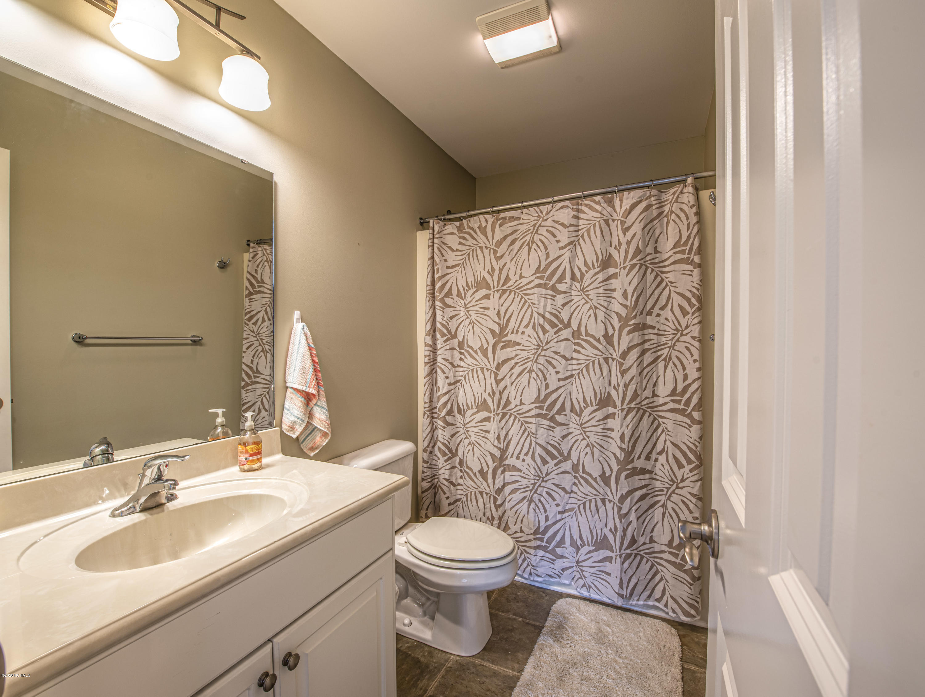 122 Teufen Road New Bern, NC 28562 - Photo 28 of 69 Finished Room Over Garage Bathroom