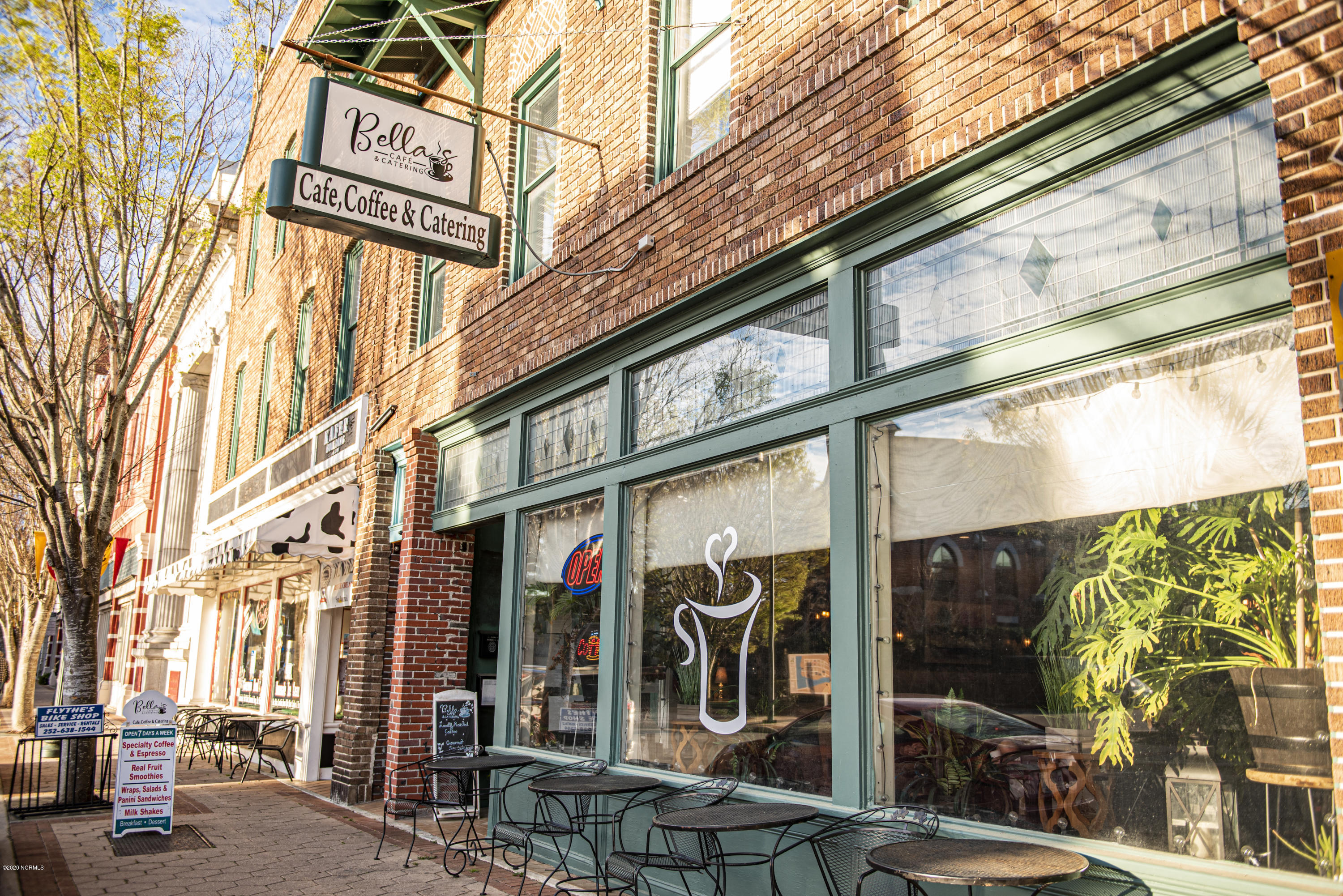 122 Teufen Road New Bern, NC 28562 - Photo 58 of 69 Bella's Cafe Downtown New Bern