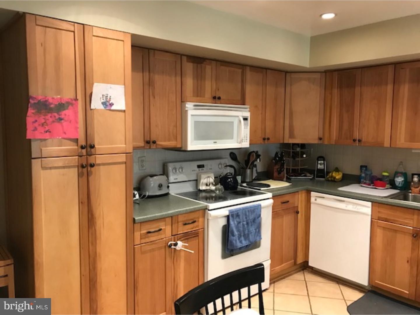 3212 Roxbury Road Hatfield, PA 19440 - Photo 8 of 24 Kitchen