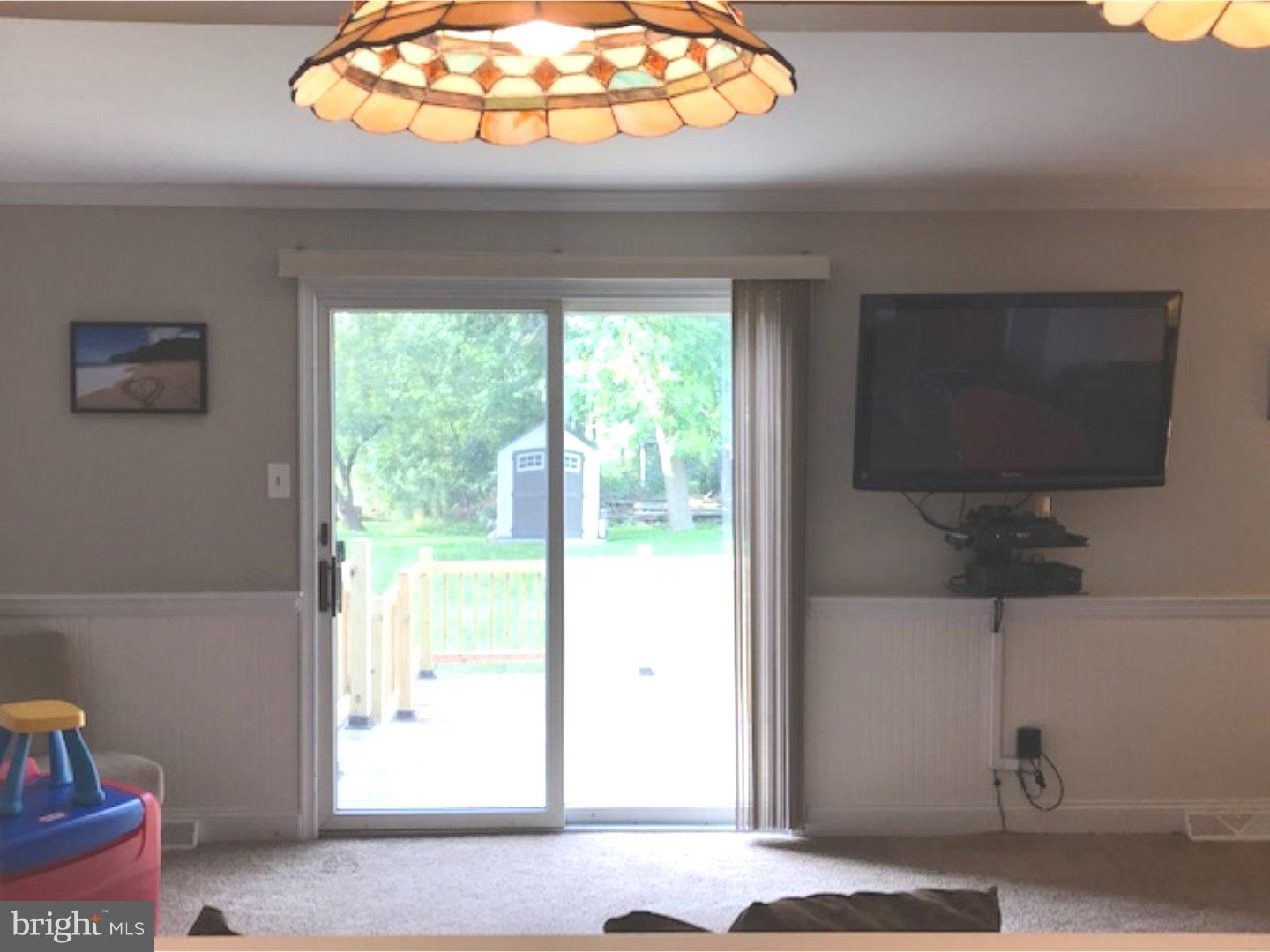 3212 Roxbury Road Hatfield, PA 19440 - Photo 9 of 24 Family Room