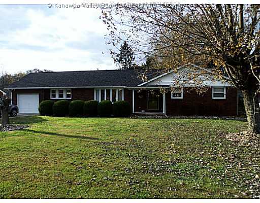 52 Riverview Drive Winfield, WV 25213 - Photo 1 of 16 Exterior Front.