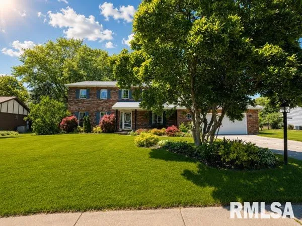 $370,000 | 11923 North Devinwood Drive, Dunlap, IL 61525