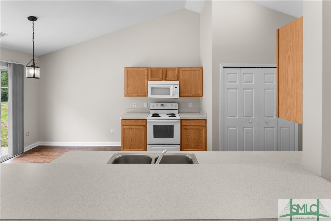 33 Hamilton Grove Drive Pooler, GA 31322 - Photo 12 of 36 Kitchen