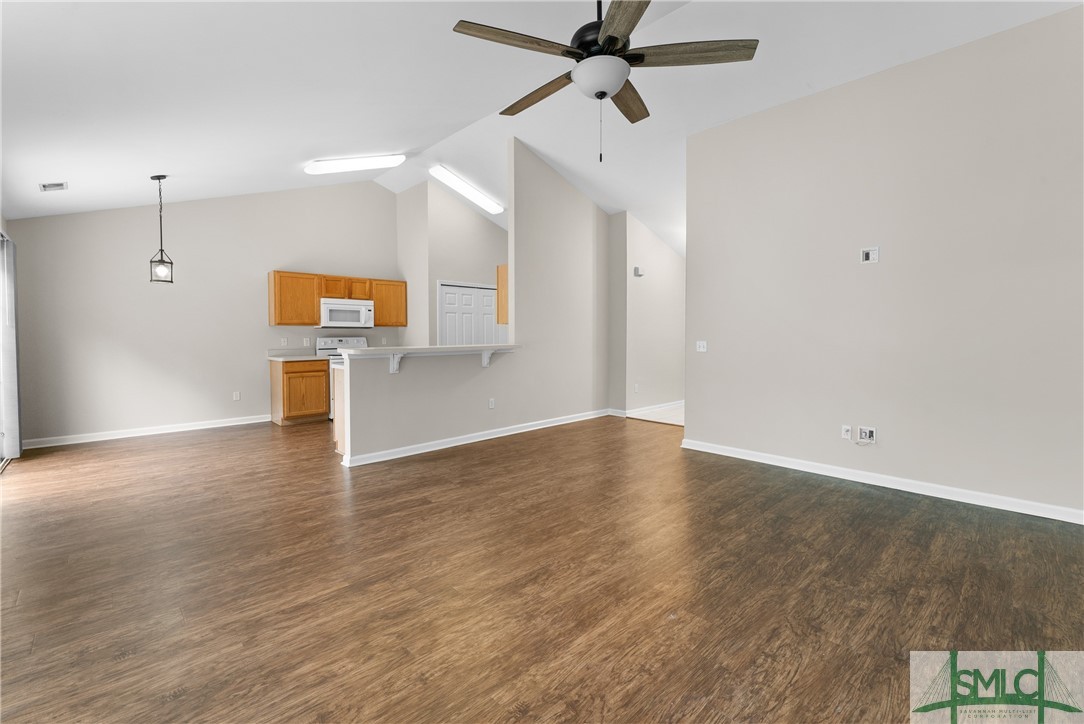 33 Hamilton Grove Drive Pooler, GA 31322 - Photo 14 of 36 Kitchen overlooks Great Room