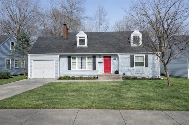 $445,000 | 4514 West 72nd Street, Prairie Village, KS 66208